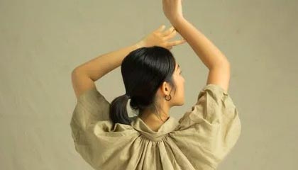 开云足球直播-勇士队前锋柯瑞蝉联年度最佳射手